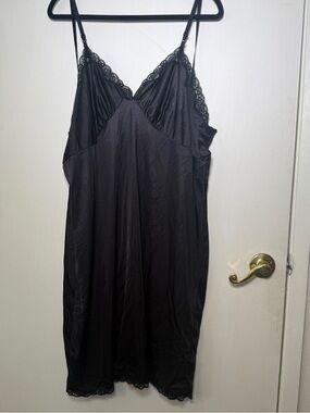 Vintage Mel-Lin Size 48 Black Lace-Trim Slip Dress for Women - Classic Intimates